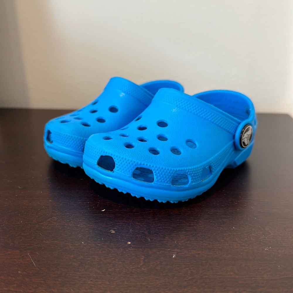 Crocs Toddler size 4, 5 Blue